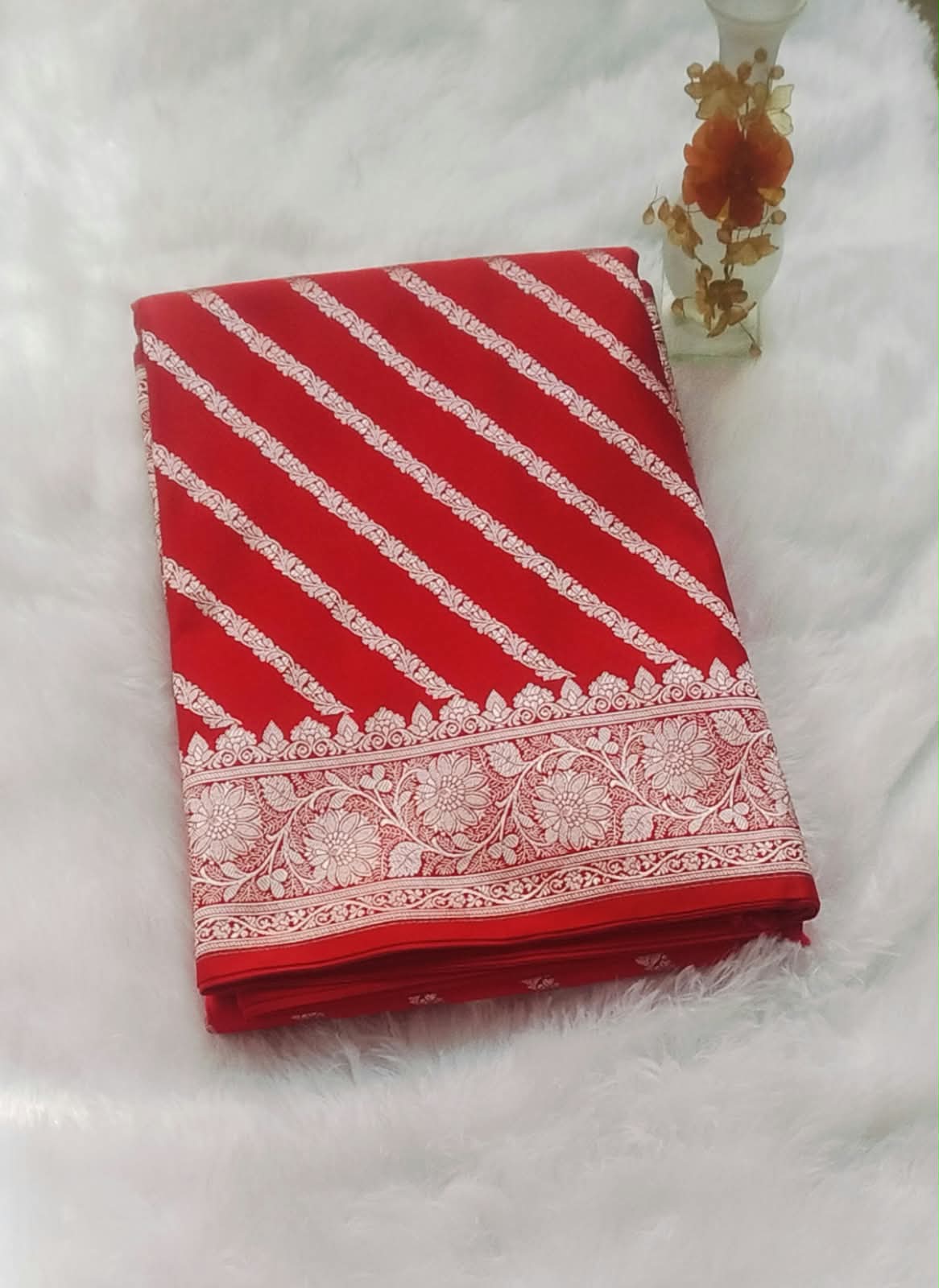 Red Laariya Banarasi Mashru Silk